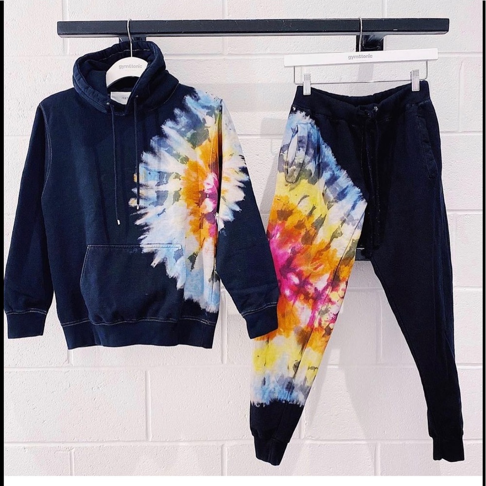 Six/Fifty Sweatshirt & Jogger set tie dye med